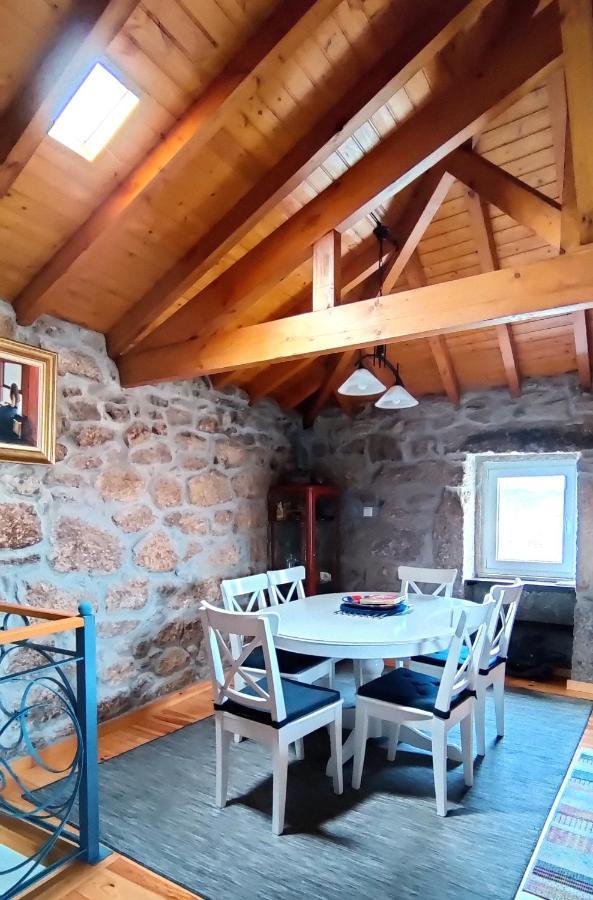 Casa Rural D 'Avo - Sossego Do Campo - 5 Adultos Alhais Exterior foto